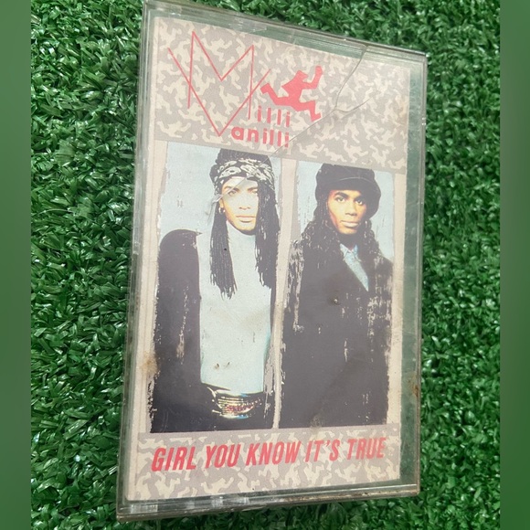 Vintage Milli Vanilli Girl You Know It's True Cassette Tape - Picture 1 of 3